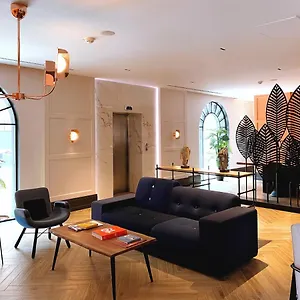 Iliria Boutique 4*, Tirana Albanië